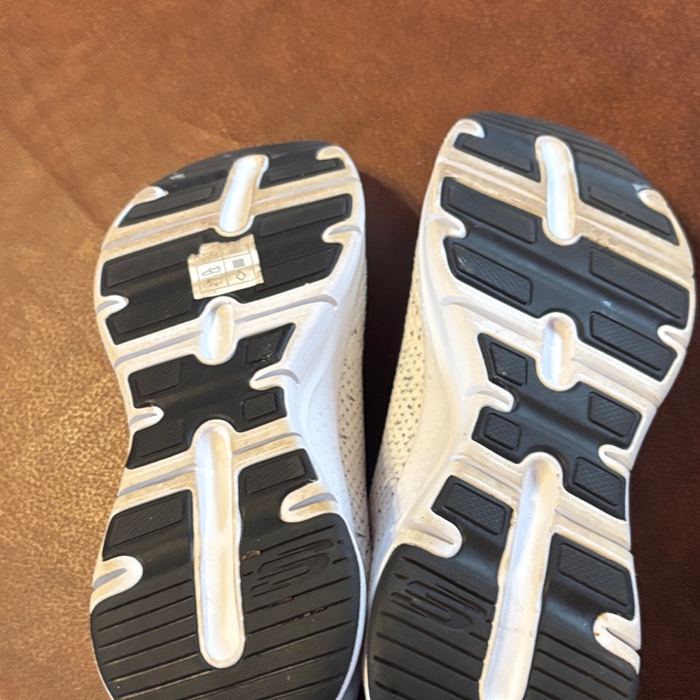 Skechers White and Black Knit Athletic Shoes - Picture 4 of 5